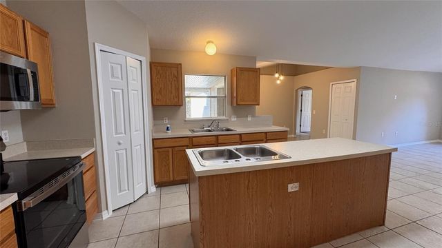 2621 PALMETTO RIDGE CIRCLE, Apopka, FL 32712