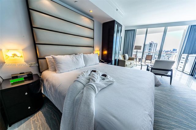4391 Collins Ave 1015, Miami Beach, FL 33140