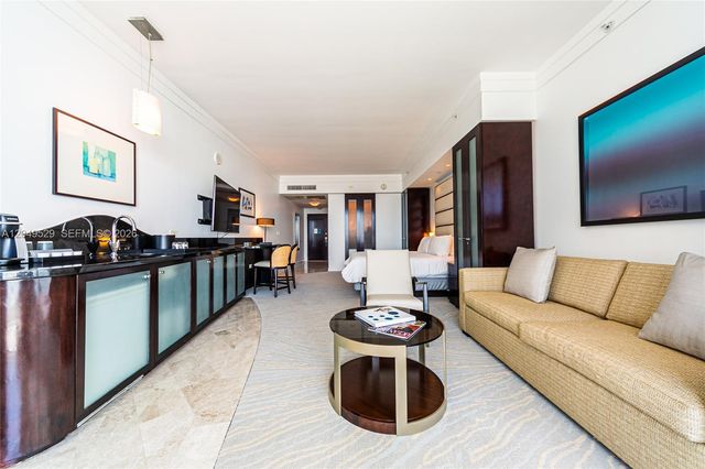 4391 Collins Ave 1015, Miami Beach, FL 33140