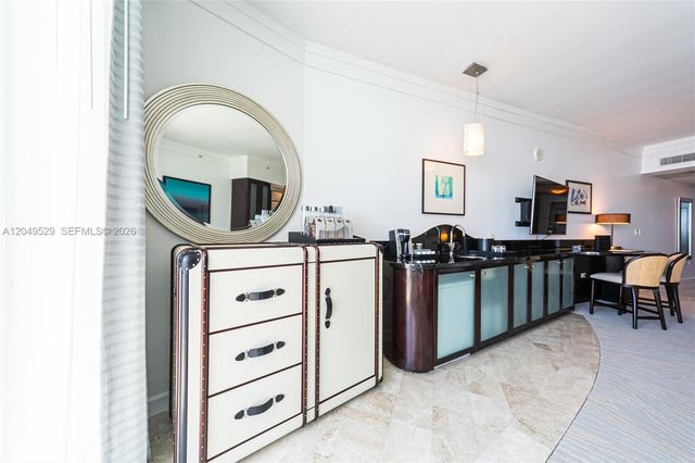 4391 Collins Ave 1015, Miami Beach, FL 33140