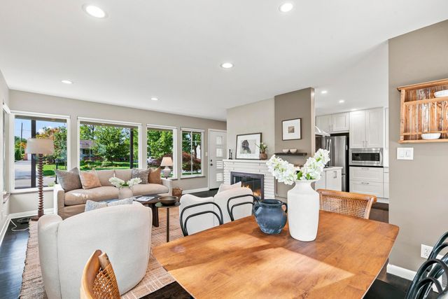 1950 Langham Road, Upper Arlington, OH 43221