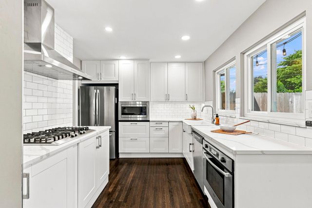 1950 Langham Road, Upper Arlington, OH 43221