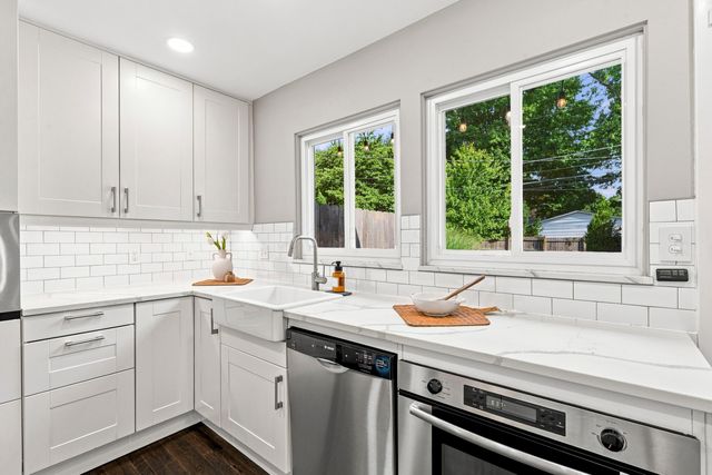 1950 Langham Road, Upper Arlington, OH 43221