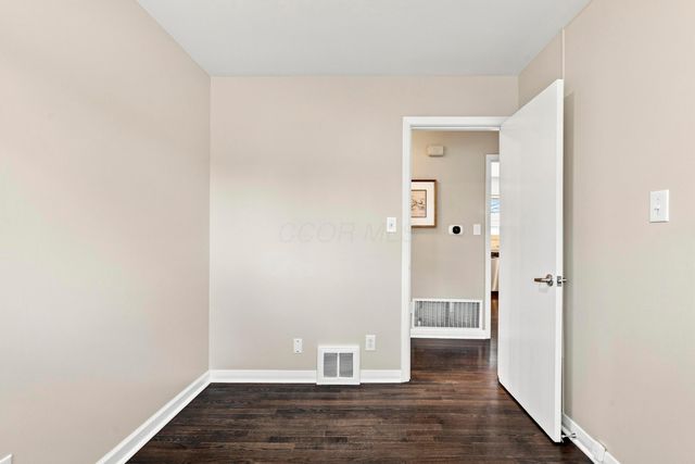 1950 Langham Road, Upper Arlington, OH 43221