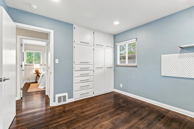 1950 Langham Road, Upper Arlington, OH 43221