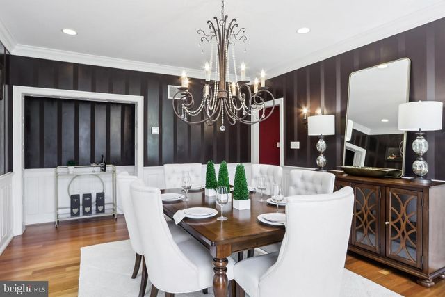 2 AUTUMN MEADOW LN, Malvern, PA 19355