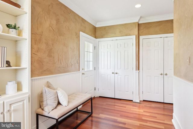 2 AUTUMN MEADOW LN, Malvern, PA 19355