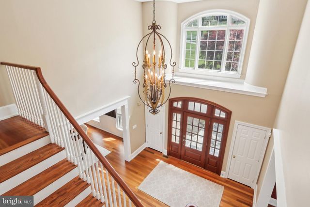 2 AUTUMN MEADOW LN, Malvern, PA 19355