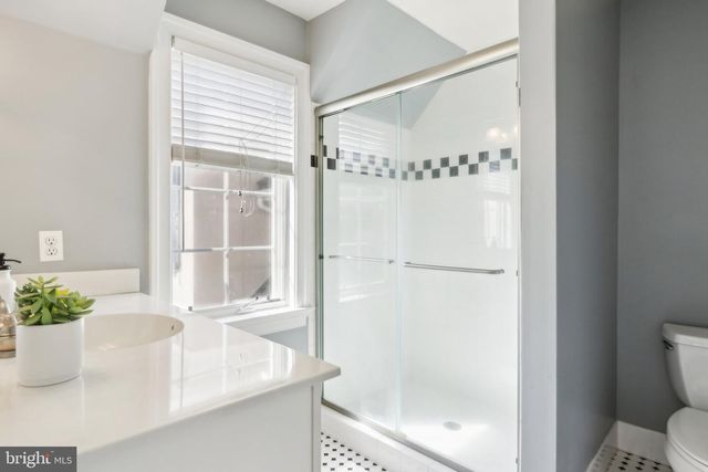 2 AUTUMN MEADOW LN, Malvern, PA 19355