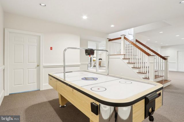 2 AUTUMN MEADOW LN, Malvern, PA 19355