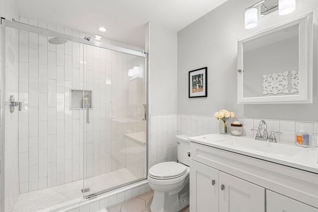 109 Thomas Burgin Pkwy 2, Quincy, MA 02169