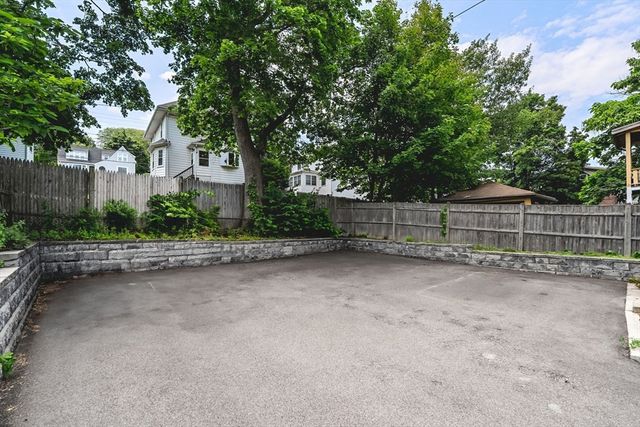 109 Thomas Burgin Pkwy 2, Quincy, MA 02169