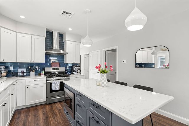 109 Thomas Burgin Pkwy 2, Quincy, MA 02169