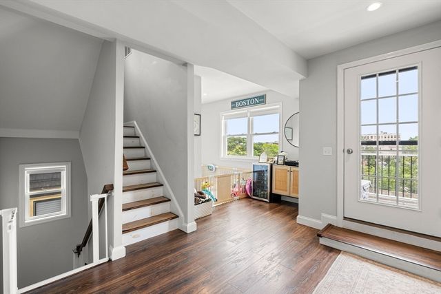 109 Thomas Burgin Pkwy 2, Quincy, MA 02169