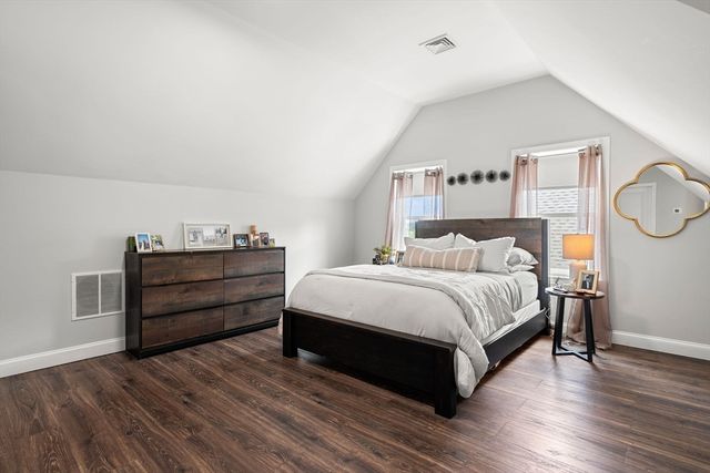 109 Thomas Burgin Pkwy 2, Quincy, MA 02169