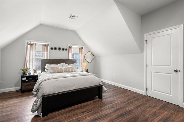109 Thomas Burgin Pkwy 2, Quincy, MA 02169
