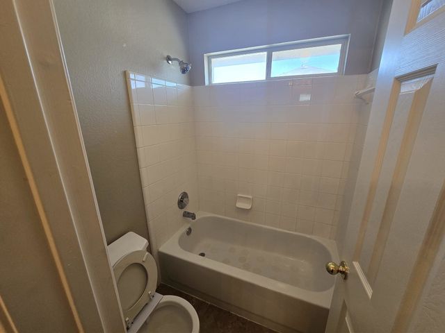 327 Hillglen Drive, Murphy, TX 75094