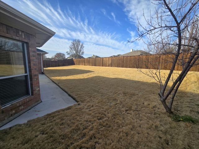 327 Hillglen Drive, Murphy, TX 75094