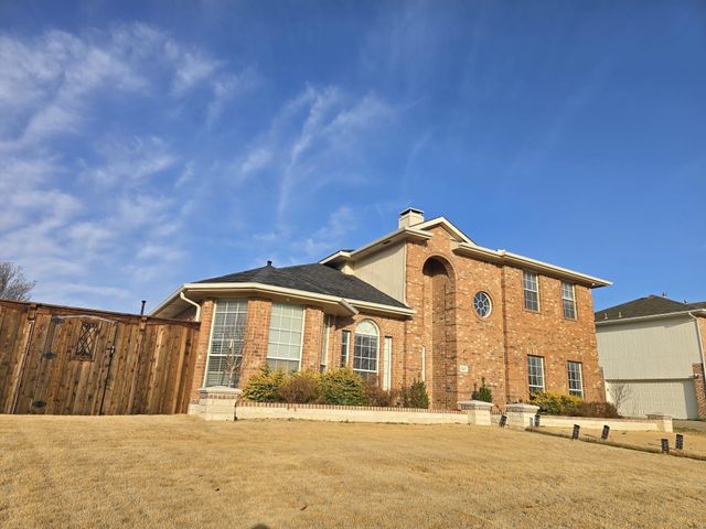 327 Hillglen Drive, Murphy, TX 75094