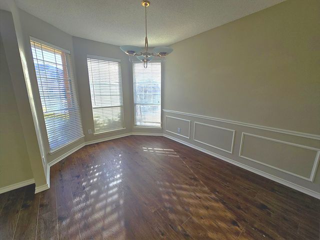 327 Hillglen Drive, Murphy, TX 75094