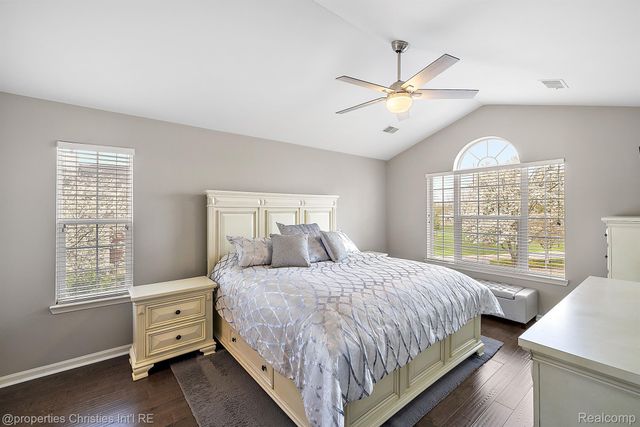 16204 CAITLIN Circle, Commerce Charter Township, MI 48390