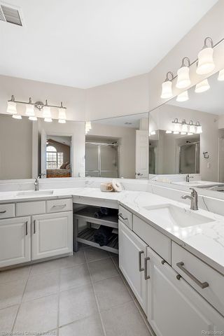 16204 CAITLIN Circle, Commerce Charter Township, MI 48390