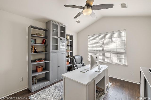 16204 CAITLIN Circle, Commerce Charter Township, MI 48390