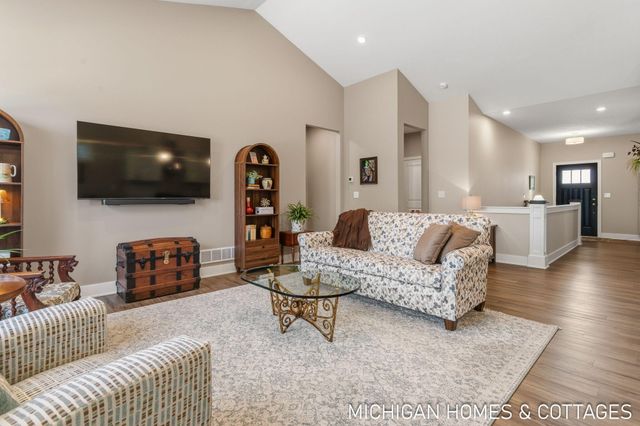 14193 Phoenix Place, Holland, MI 49424