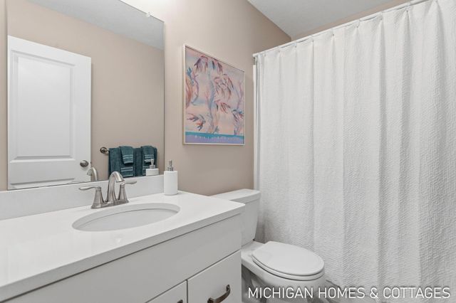 14193 Phoenix Place, Holland, MI 49424