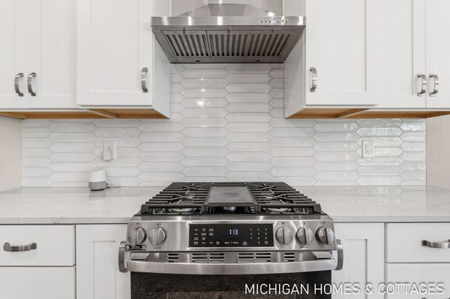 14193 Phoenix Place, Holland, MI 49424