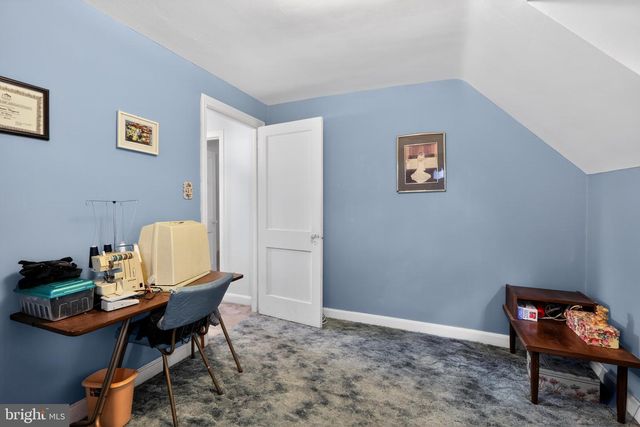 1424 BURMONT RD, Havertown, PA 19083