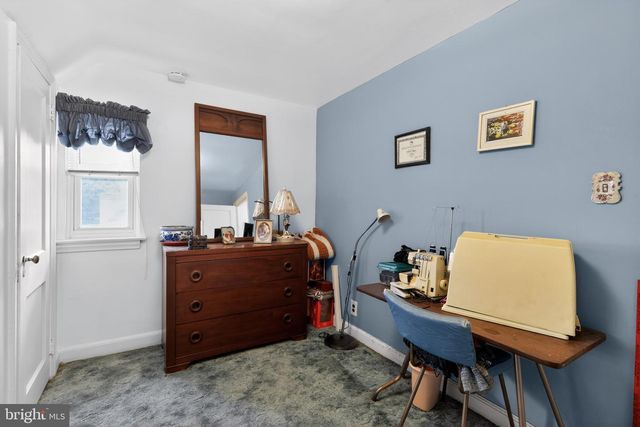 1424 BURMONT RD, Havertown, PA 19083