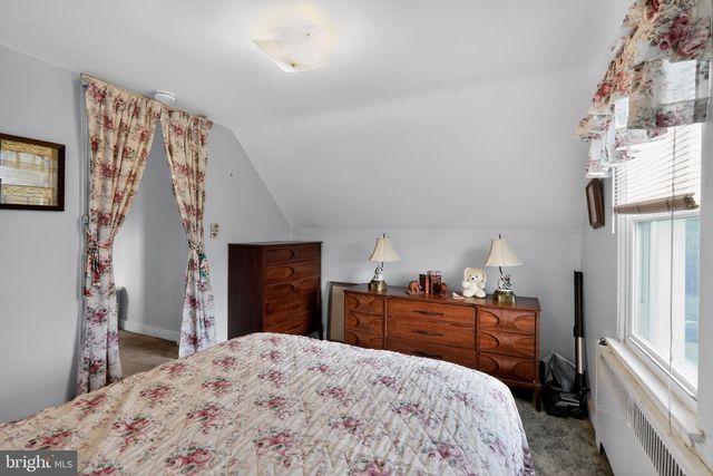 1424 BURMONT RD, Havertown, PA 19083
