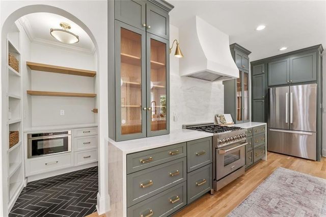 1156 Winborn Trail, Kennesaw, GA 30152