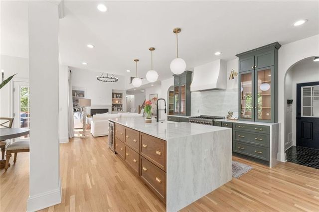 1156 Winborn Trail, Kennesaw, GA 30152