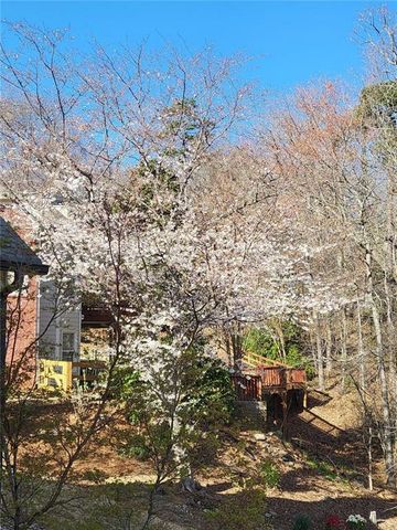 1156 Winborn Trail, Kennesaw, GA 30152