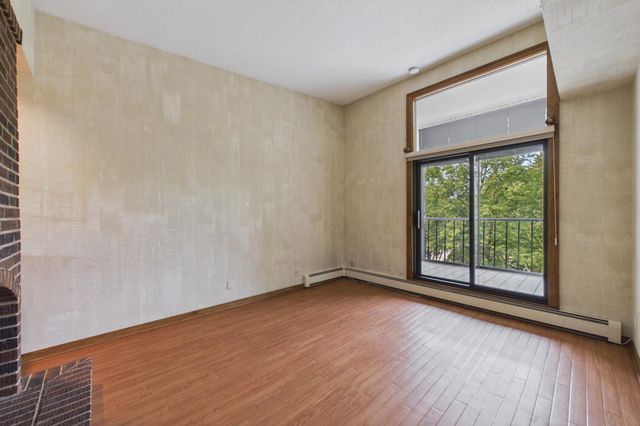 5501 Dewey Hill Road 322, Edina, MN 55439