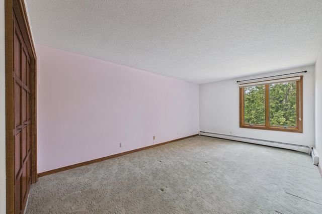 5501 Dewey Hill Road 322, Edina, MN 55439