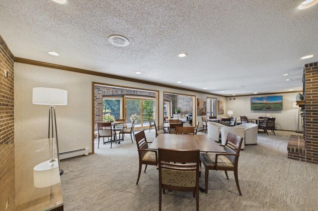 5501 Dewey Hill Road 322, Edina, MN 55439