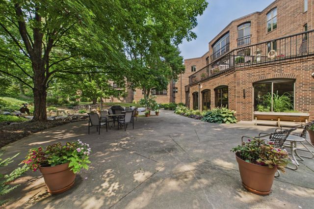 5501 Dewey Hill Road 322, Edina, MN 55439