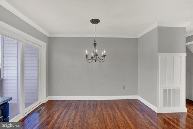 2859 WOODMONT DR, York, PA 17404