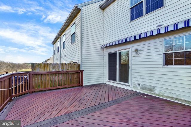 2859 WOODMONT DR, York, PA 17404