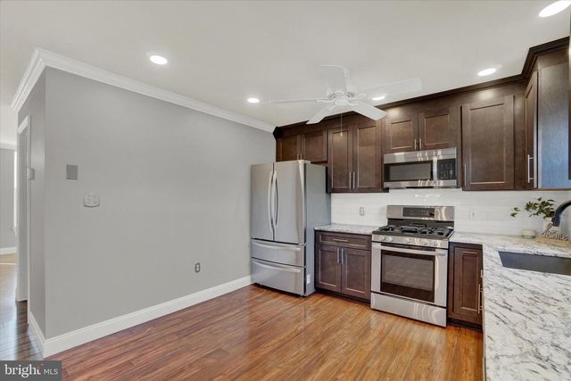 2859 WOODMONT DR, York, PA 17404