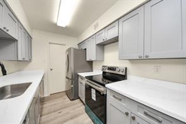 6500 Sands Point Drive 804, Houston, TX 77074