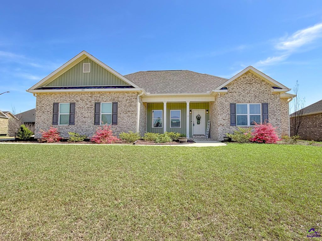 101 Lighterknot Trail, Perry, GA 31069