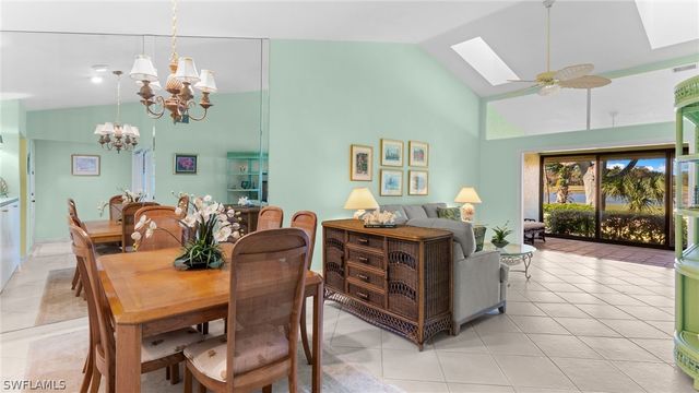 660 Kings WAY, Naples, FL 34104