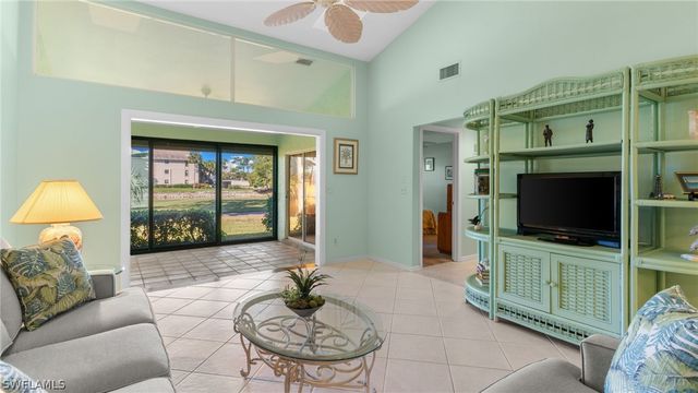 660 Kings WAY, Naples, FL 34104