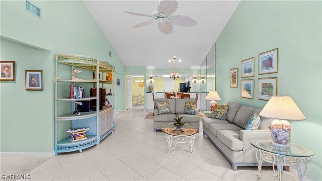 660 Kings WAY, Naples, FL 34104