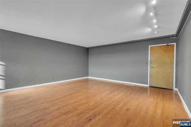 208 Anderson Street S4C, Hackensack, NJ 07601