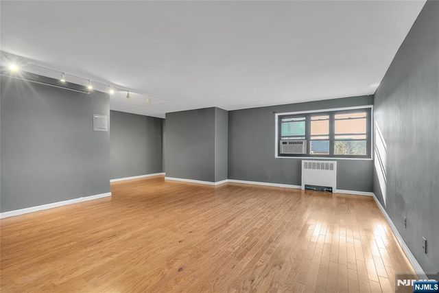 208 Anderson Street S4C, Hackensack, NJ 07601